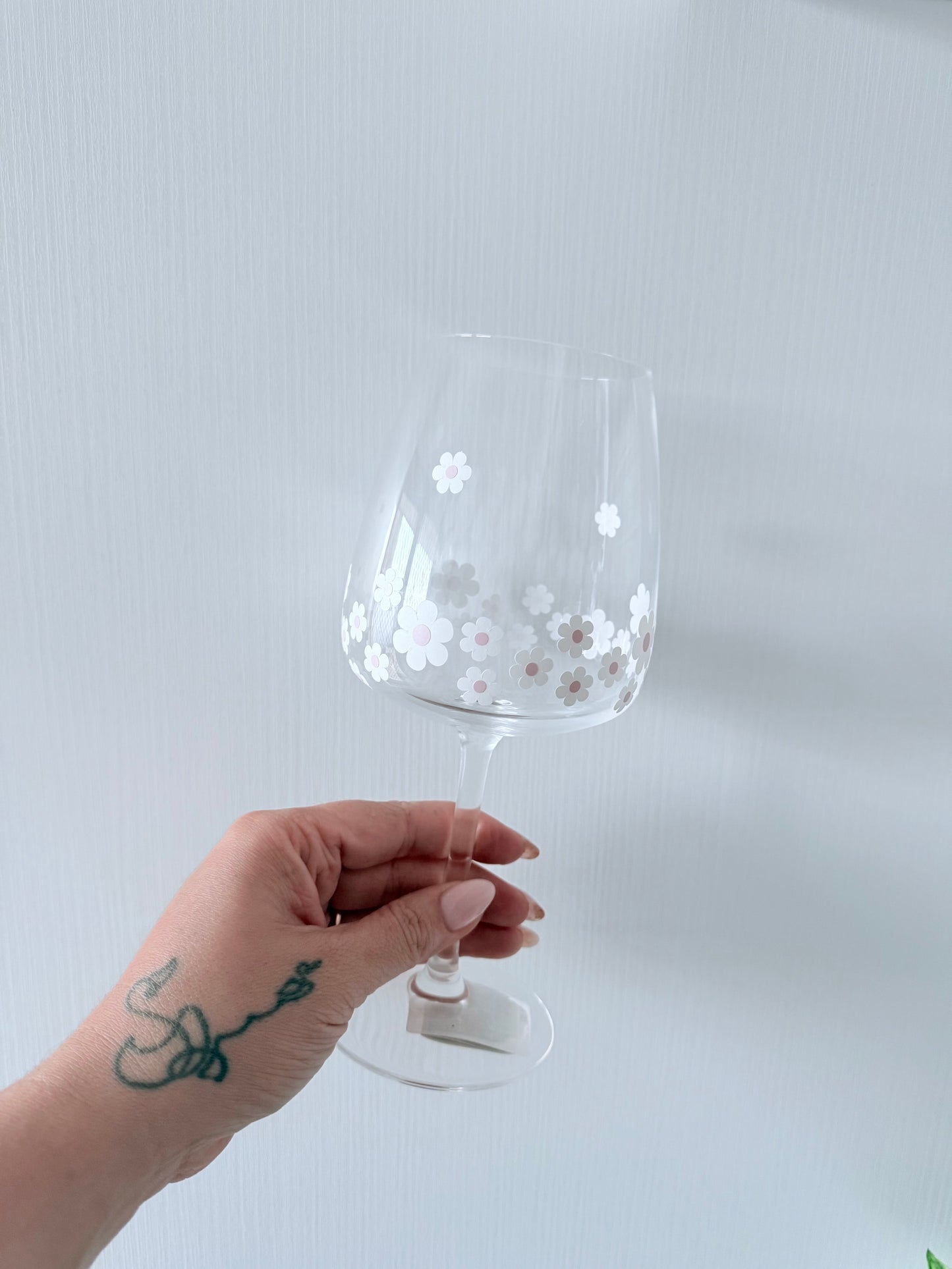 Meadow Wine Glass