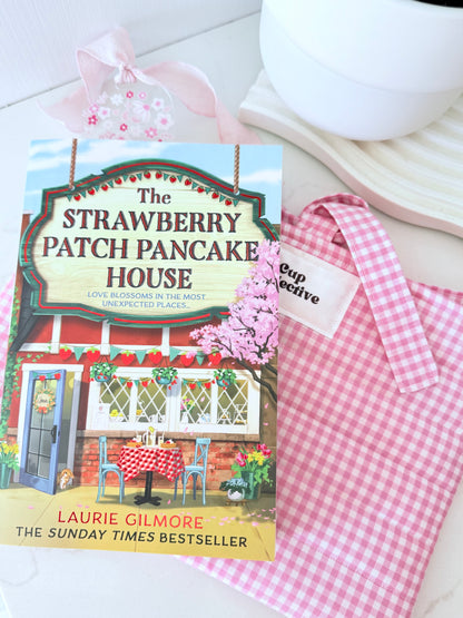 Gingham Book Sleeve - Lilly Pilly