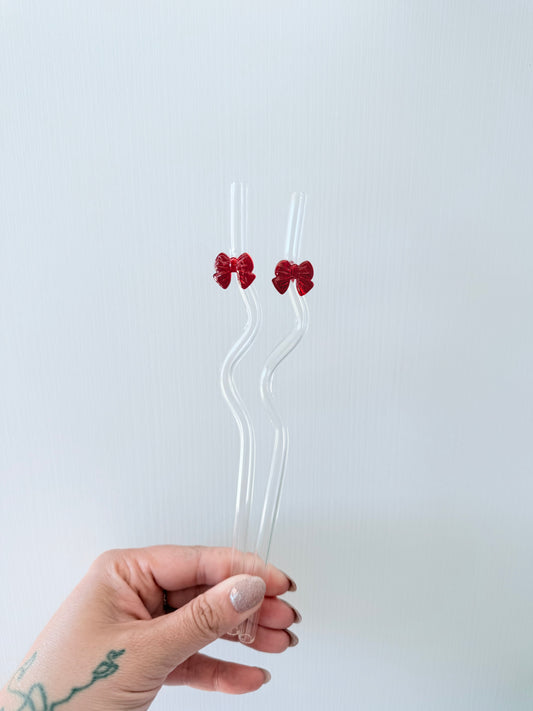 Wavey Bow Straw